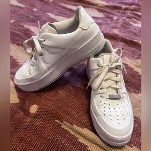 Nike Air Force 1 Sage Low